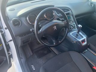 Peugeot 5008 1.6 HDi 2015