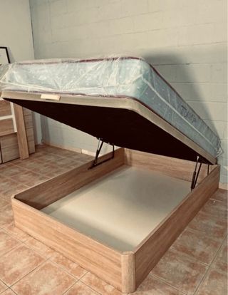 Canapé abatible madera y base tapizada