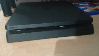 PS4 (PlayStation 4 Slim 1 tb) Negra + Juego NFS He