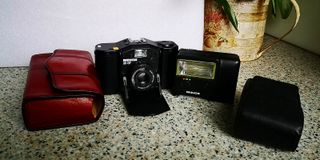 Minox 35 GT con flash y fundas