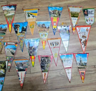 Colección 27 Banderines Antiguos España