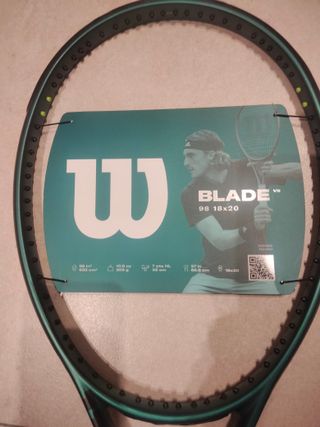 Raqueta Tenis Wilson Blade V9 98 18x20. Nueva.