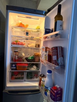 Nevera Indesit plateada