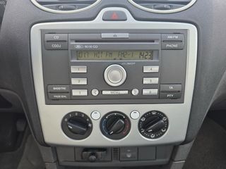 Ford Focus 1.6 ÚNICO  PROPIETARIO AÑO 2005