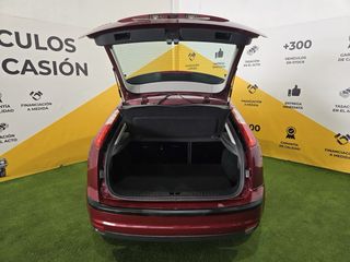 Ford Focus 1.6 ÚNICO  PROPIETARIO AÑO 2005