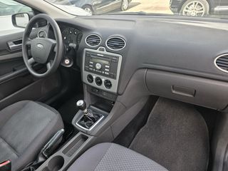 Ford Focus 1.6 ÚNICO  PROPIETARIO AÑO 2005