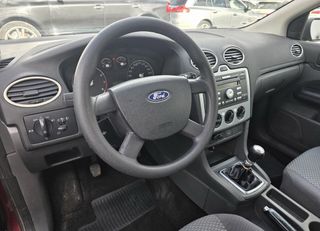 Ford Focus 1.6 ÚNICO  PROPIETARIO AÑO 2005