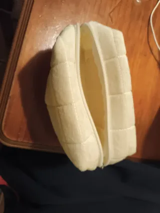 Bolsa acolchada beige