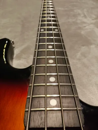 Bajo G&L Tribute L-2000. "Envío incluido"