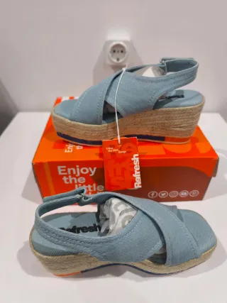 Sandalias Refresh Cuña Azul Beige