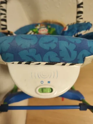 Hamaca bebé Fisher-Price c/móvil