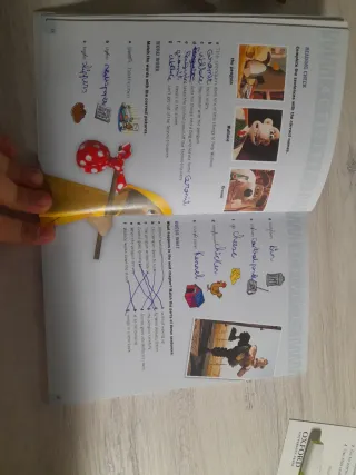 Dominoes, New Edition: Level 1: 400-Word Vocabu...