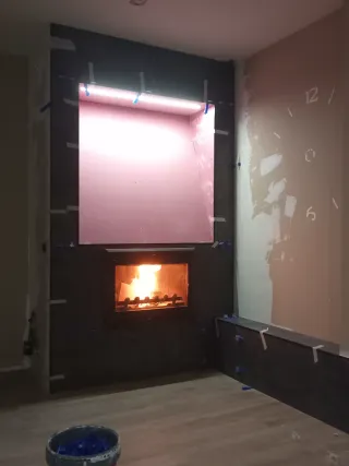 Montaje chimeneas, acabados muy finos y modernos