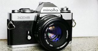 Minolta XD5 con objetivo 50mm f/1.7
