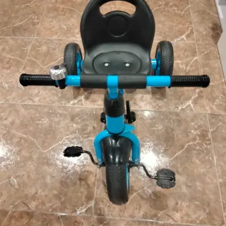 Triciclo infantil azul