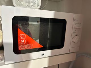 Microondas OK. Blanco 20L 700W