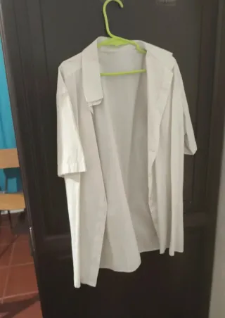 Camisa de mulher branca