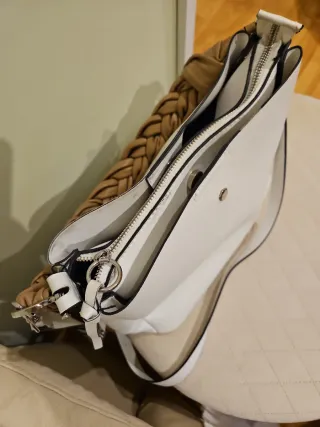 Bolso Parfois blanco y marrón trenzado