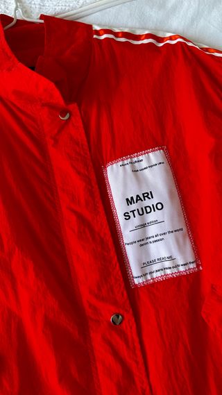 Chaqueta Deportiva MARI STUDIO Roja