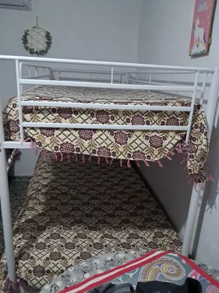 Litera metálica blanca