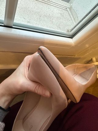 Zapatos salones de tacón de piel color nude 41