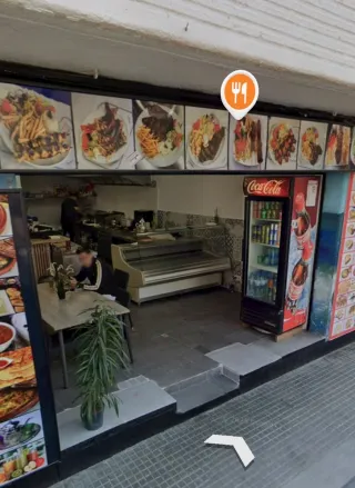 TRASPASÓ UN RESTAURANTE