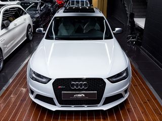 Audi RS4 Avant 4.2 FSI V8 450cv!!