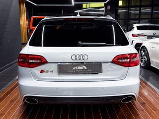 Audi RS4 Avant 4.2 FSI V8 450cv!!