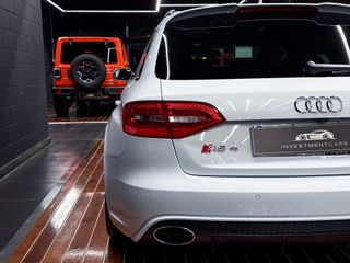 Audi RS4 Avant 4.2 FSI V8 450cv!!