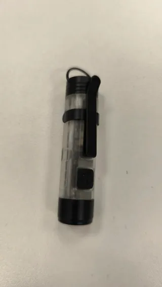 Mini Linterna GO PEAK + Cable USB