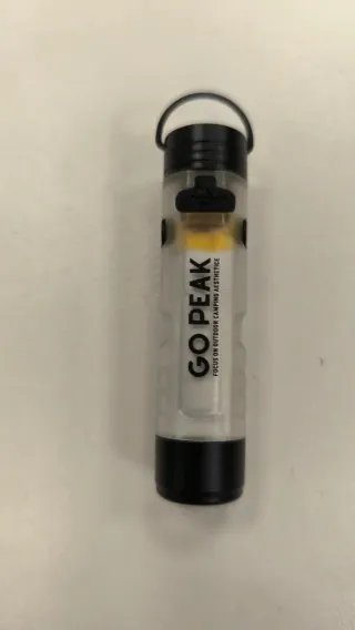 Mini Linterna GO PEAK + Cable USB