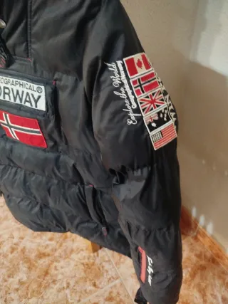 Abrigo Geographical Norway Negro