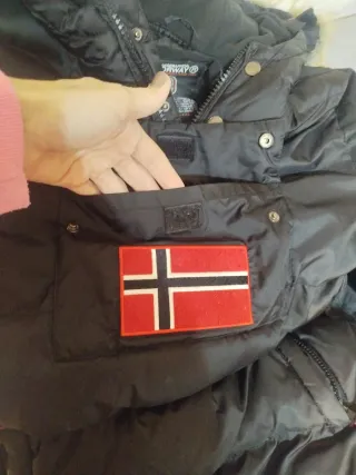 Abrigo Geographical Norway Negro