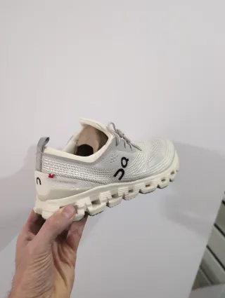 Zapatillas On Running Cloud X Z5 Gris/Blanco