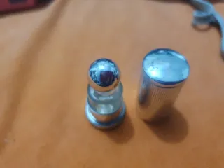 Botellita de perfume de plata