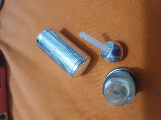 Botellita de perfume de plata