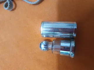 Botellita de perfume de plata