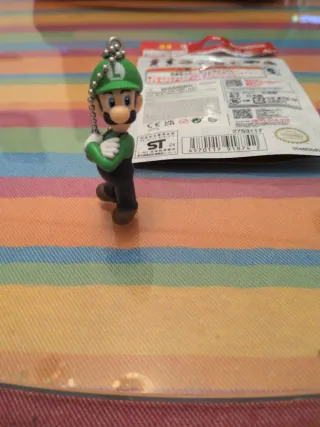 Luigi Figura Colgante Llavero Bandai