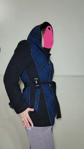 Cappotto corto donna con cappuccio