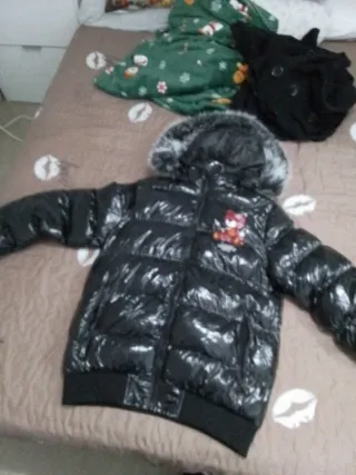 Chaqueta Oso Negra y Roja