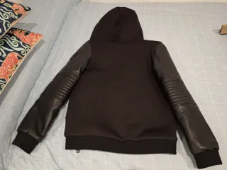 Cazadora Biker Guess Negra y Roja