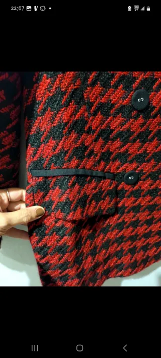 Blazer Zara Rojo y Negro