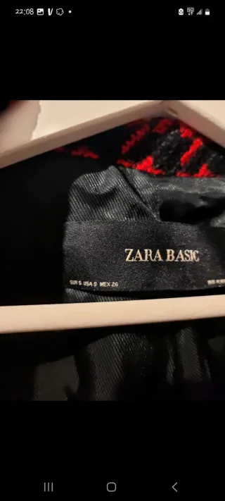 Blazer Zara Rojo y Negro