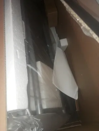 Mesa elevable y extensible gris (un fallo)