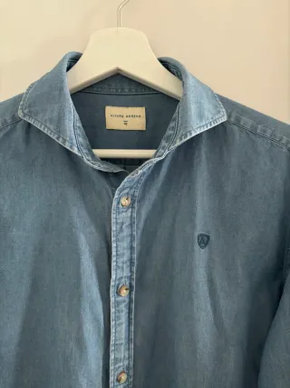 Camisa vaquera azul de la talla 40