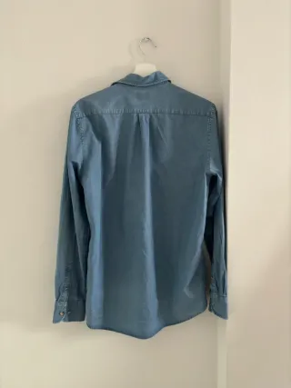 Camisa vaquera azul de la talla 40