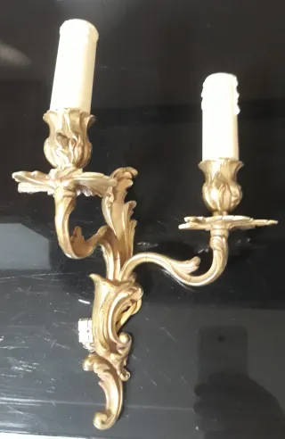 Antiguo aplique candelabro dorado