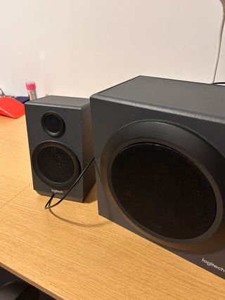 Altavoces Logitech Z333 2.1