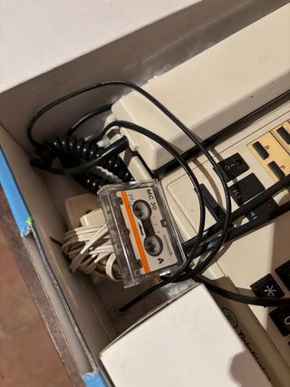 Teléfono antiguo beige