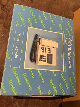 Teléfono antiguo beige